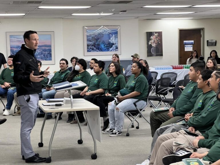 Youth Jobs Corps Is A Win For Young People And Cities Western City Magazine